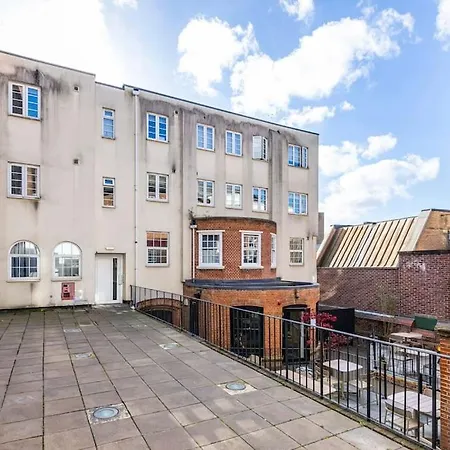 Nottingham Central Apartment With Balcony And Two Bedrooms Exterior photo